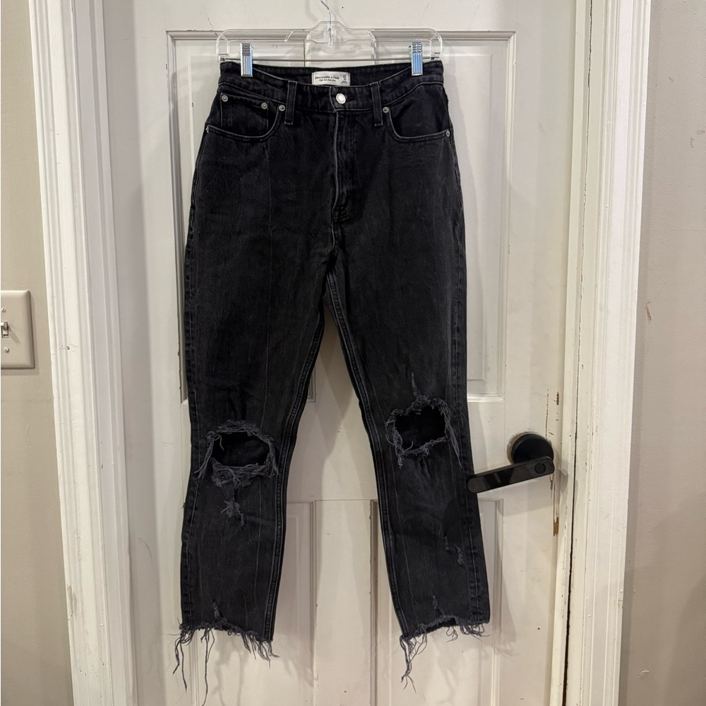 Abercrombie & Fitch High Rise Mom Jeans